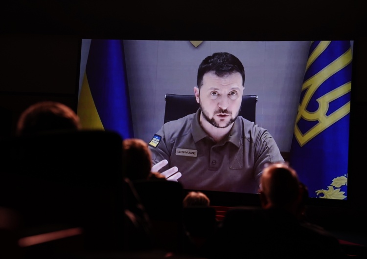 Wołodymyr Zełenski na otwarciu festiwalu w Cannes [Tylko u nas] Grzegorz Kuczyński: Czas nie gra na korzyć Rosji. Putin, Macron i Scholz szykują pułapkę