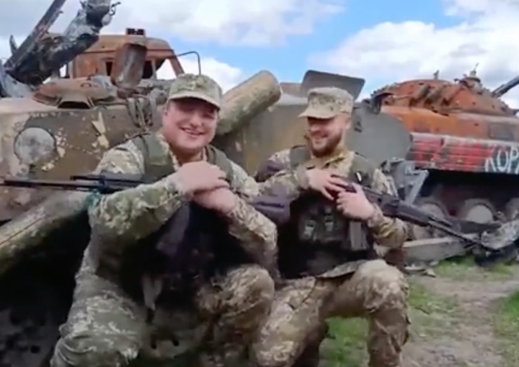  Prawy Sierpowy: Trwa brutalna wojna na Ukrainie, ale humor obrońcom Ukrainy dopisuje!