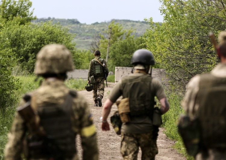  [FOTO] Ukraińscy artylerzyści strzelają do Rosjan pociskami z napisem „Za Katyń”, „Jeszcze Polska nie zginęła”, „Za Kaczyńskiego”