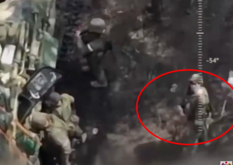  [WIDEO] Rosyjski żołnierz pokazał Ukraińcom środkowy palec. Chwilę później już nie żył