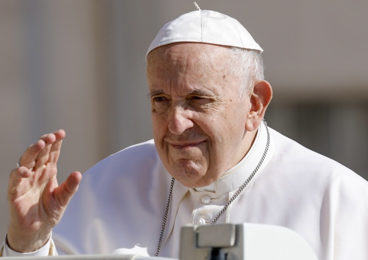 Papież Franciszek Papież: Przemilczeć prawdę o Bogu ze względu na niewierzących, to jakby palić książki przez wzgląd na niemyślących [video]