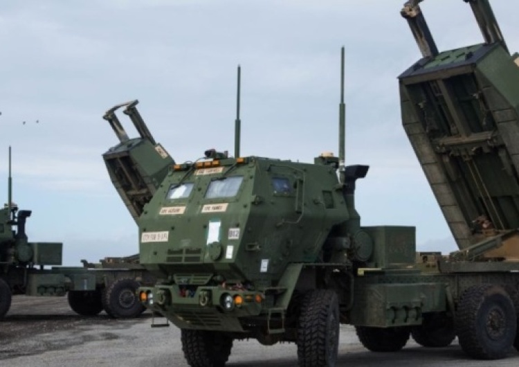 високомобільна ракетна система HIMARS/ukrinform.ua США заздалегідь розмістило у Європі системи HIMARS, щоб швидко передати їх Україні