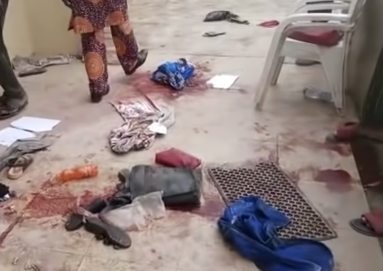 Zamach na kościół w stanie Ondo, Nigeria Strzelali do wiernych. Detonowali ładunki wybuchowe w kościele. Co najmniej 50 ofiar zamachu na katolicką świątynię