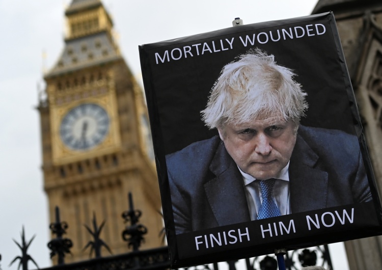 Kampania wymierzona w premiera Borisa Johnsona Parlament Wielkiej Brytanii zagłosuje ws. odwołania premiera Johnsona