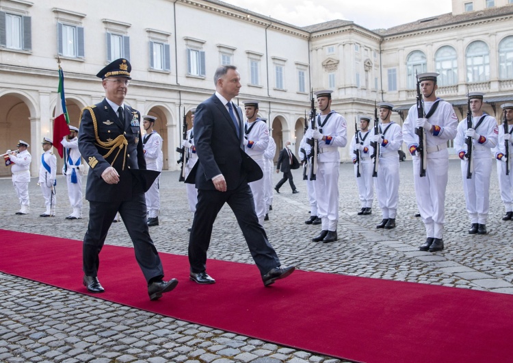 Andrzej Duda witany we Włoszech Tak Prezydent RP Andrzej Duda był witany we Włoszech [VIDEO]
