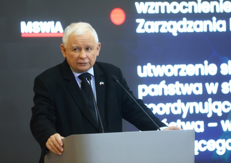 Jarosław Kaczyński Jarosław Kaczyński proponuje nową ustawę. Powstanie fundusz w kwocie około 3 mld zł