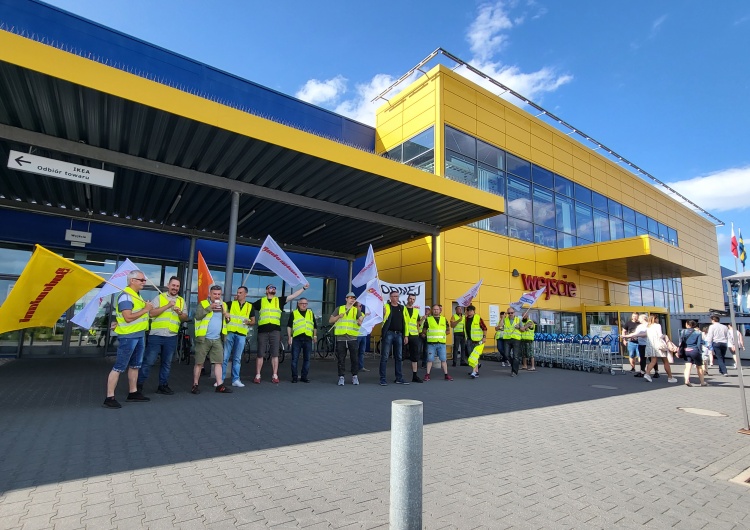  Poznań, Zielona Góra - wiece poparcia dla pracowników IKEA