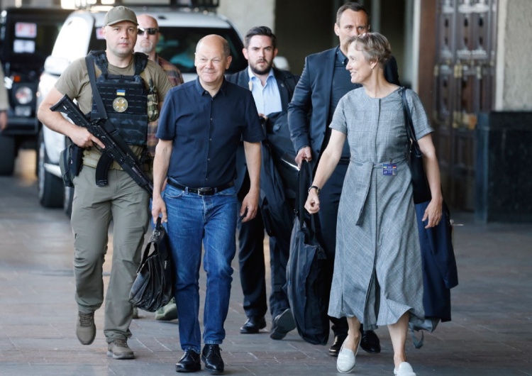  Macron, Scholz i Draghi dotarli do Kijowa. Opublikowano nagranie [WIDEO]
