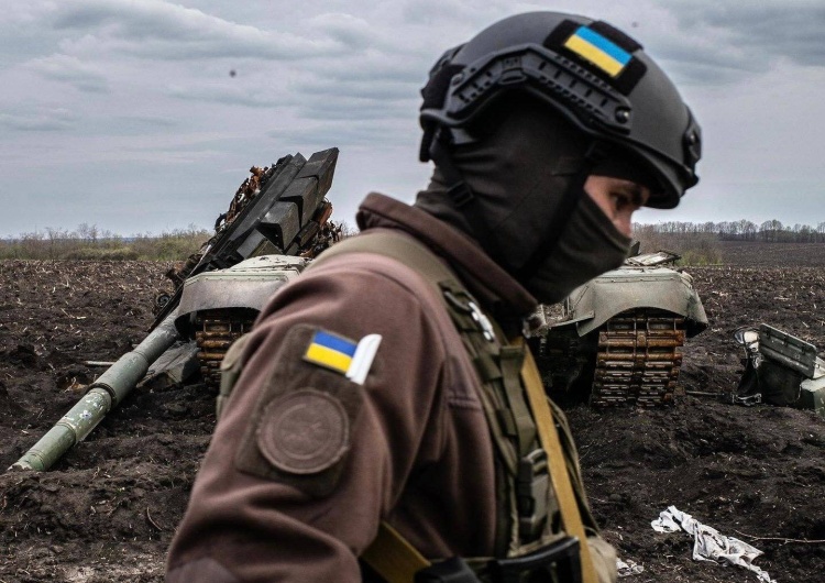 Ukraiński żołnierz Sztab ukraiński sił zbrojnych: trwają walki o pełną kontrolę nad Siewierodonieckiem