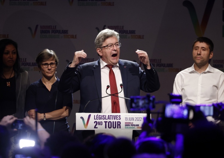 Jean-Luc Melenchon Francja. Lider koalicji lewicy Melenchon ogłosił „rozbicie partii prezydenckiej”