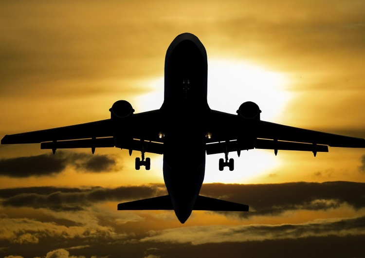  Planujesz wakacyjną podróż samolotem? Możesz spotkać spore utrudnienia 