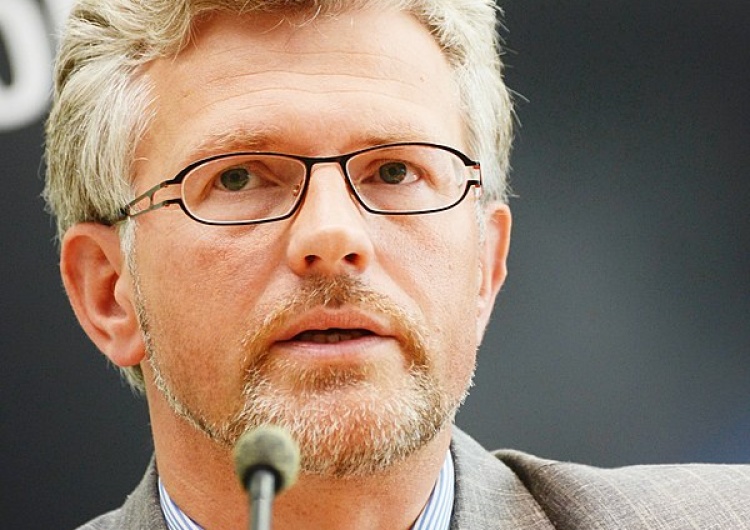 Andrij Melnyk Niemieccy intelektualiści wzywają do „przemyślenia wysyłania broni Ukrainie”. Ambasador Melnyk: „Idźcie do diabła”
