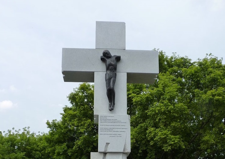 Pomnik Ofiar Rzezi Wołyńskiej w Warszawie Rzeź Wołyńska. Mija 79 lat od 