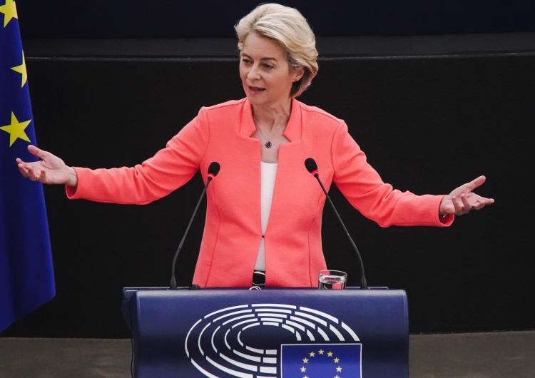 Przewodnicząca Komisji Europejskiej Ursula von der Leyen KE publikuje wytyczne: Rosja MOŻE przewozić koleją towary objęte sankcjami do i z obwodu kaliningradzkiego przez terytorium UE