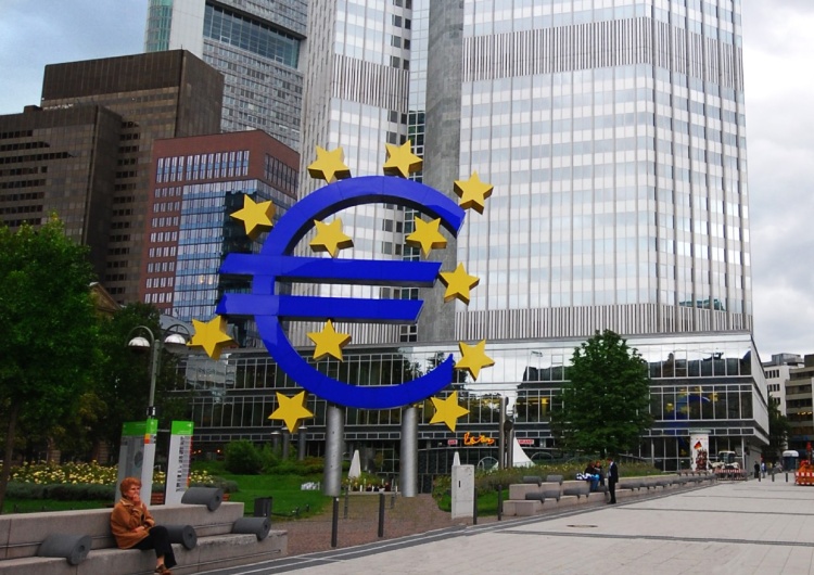  Kadry Europejskiego Banku Centralnego zdominowane przez dwa kraje. Szokujące ustalenia Politico