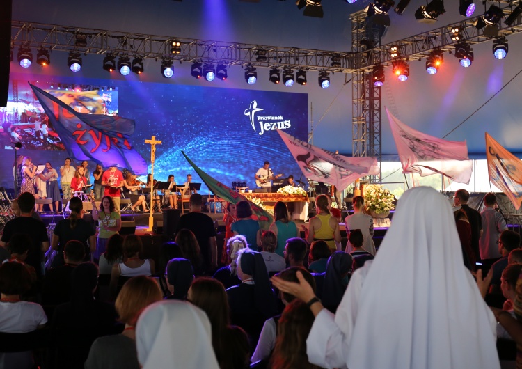 Przystanek Jezus 2017 W Czaplinku trwa Przystanek Jezus, wydarzenie skierowane do uczestników festiwalu Pol'and'Rock