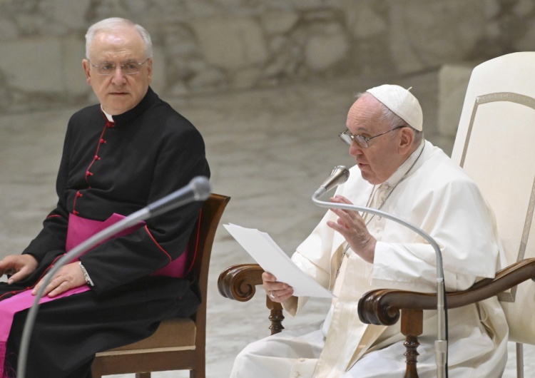 Papież Franciszek Franciszek podziękował Polakom za modlitewne wsparcie jego pielgrzymki do Kanady