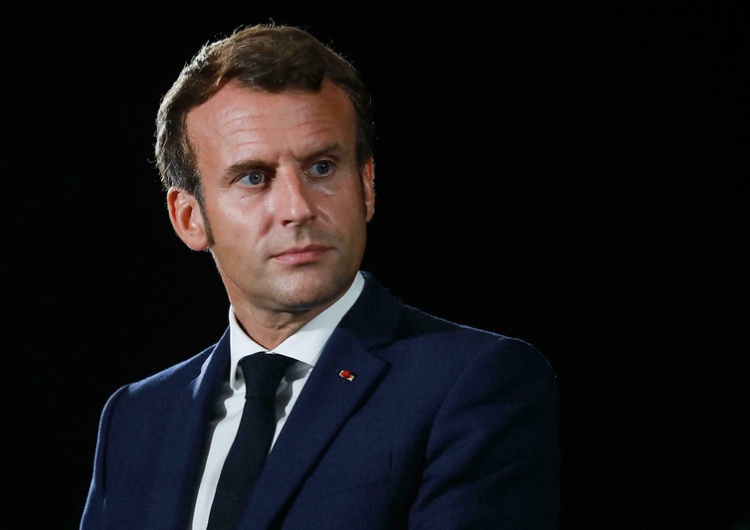 Emmanuel Macron Prezydent Macron ostrzega przed trzema kryzysami i zapowiada koniec „ery obfitości” 