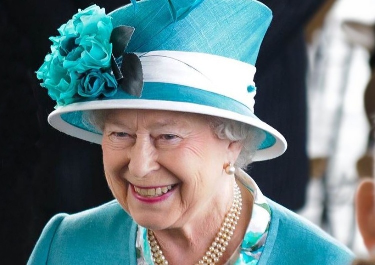 Królowa Elżbieta II Elżbieta II zrywa z długoletnią tradycją. To pierwszy taki przypadek w czasie jej 70-letniego panowania