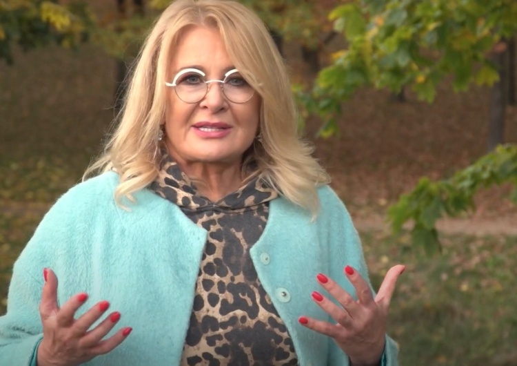 Majka Jeżowska Majka Jeżowska zakpiła z Nowego Sącza. Teraz skarży się na hejt
