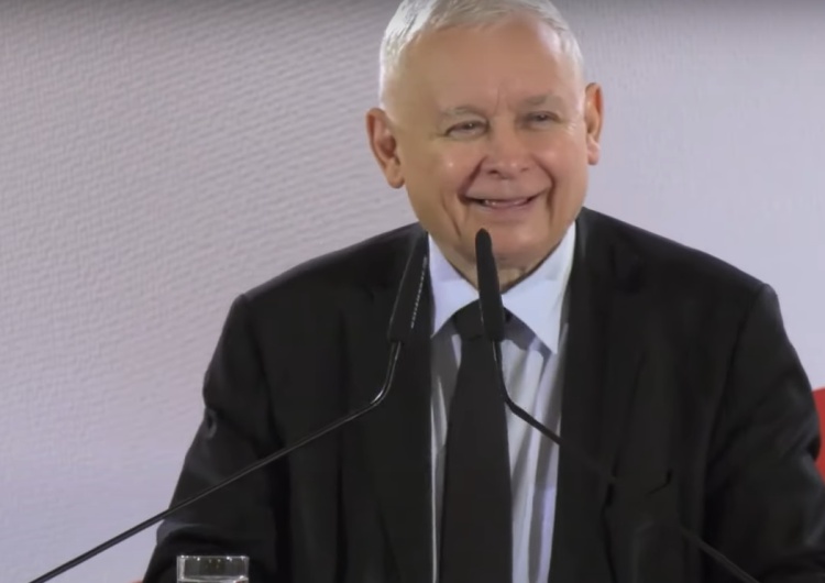 Jarosław Kaczyński [Nowy sondaż] Jarosław Kaczyński powinien być zadowolony