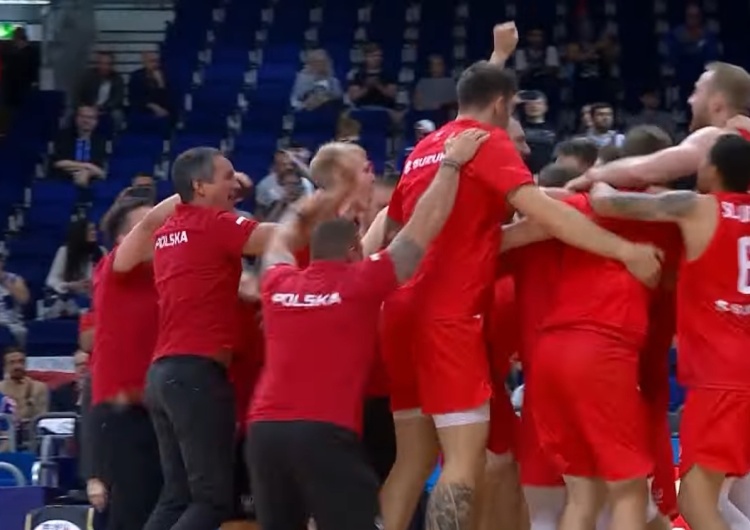  Polscy koszykarze to zrobili! Świetna końcówka z Ukrainą i awans