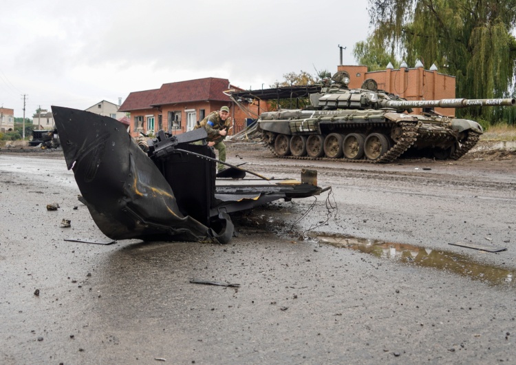 Wyzwolenie Iziumu Źródła ukraińskie mówią o negocjacjach kapitulacji rosyjskich oddziałów wokół Chersonia