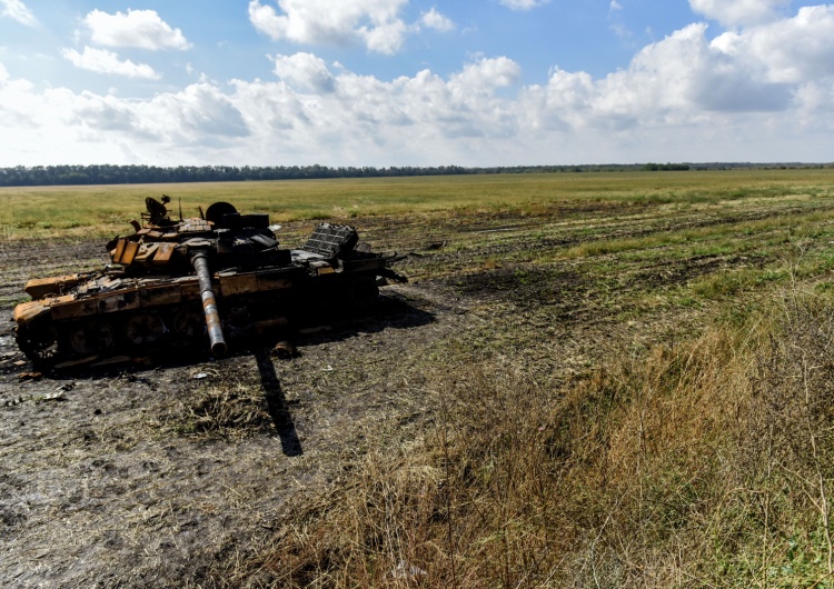 Zniszczony rosyjski czołg „To akt desperacji. Moskwę czeka wstrząs”. Analitycy wieszczą poważne kłopoty rosyjskiej armii