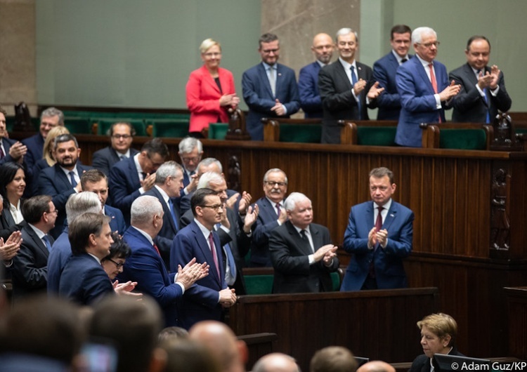 Sejm Zjednoczona Prawica zdecydowanym liderem [Najnowszy sondaż] 