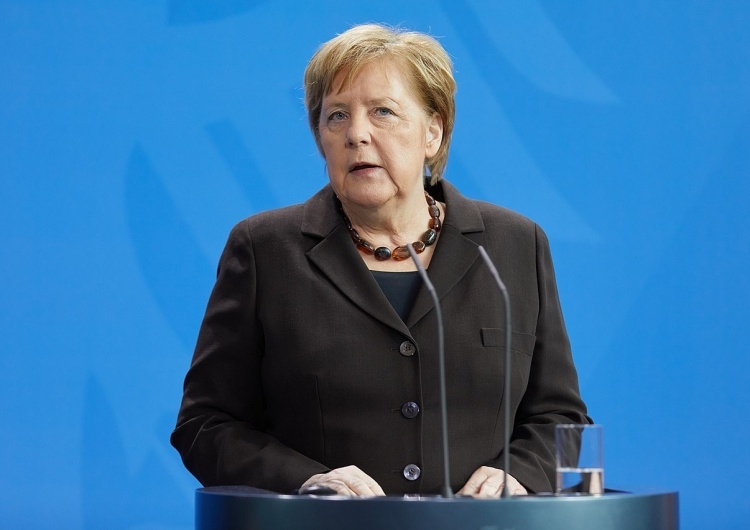 Angela Merkel  Merkel apeluje o poważne traktowanie słów Putina
