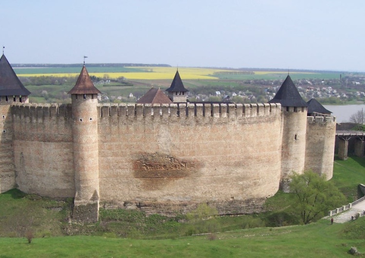 zamek w Chocimiu  4 października 1509 r. wojska polskie zwyciężyły w bitwie pod Chocimiem