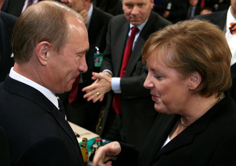 Angela Merkel i Władimir Putin Niemiecki historyk: „Angela Merkel nie powinna udzielać rad, jak postępować z Rosją”