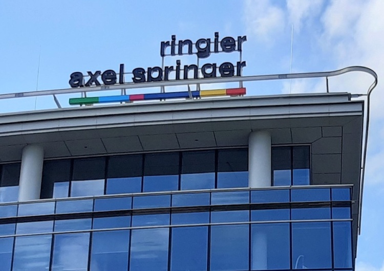 Siedziba koncernu Ringier Axel Springer Polska w Warszawie Ringier Axel Springer Polska zdecydował o zwolnieniach grupowych