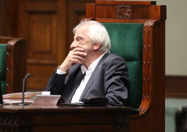 Ryszard Terlecki W kamieniach milowych zapisano zmiany regulaminu Sejmu do końca września. Ryszard Terlecki zabiera głos