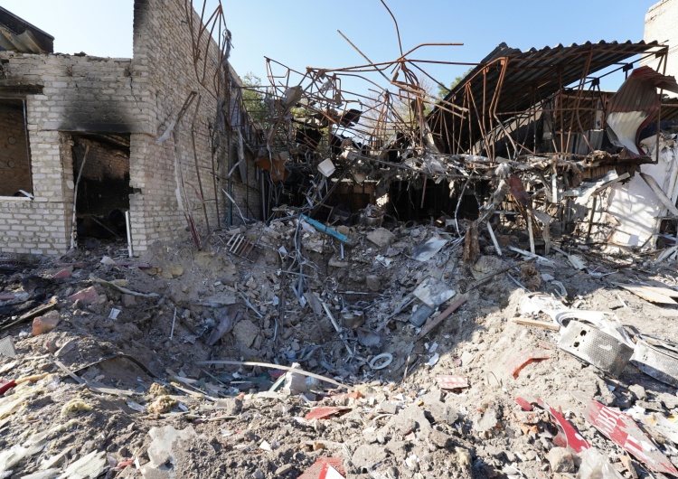 fot. ilustracyjne / zniszczony budynek na Ukrainie Rosyjski ostrzał Kijowa. „Na niebie widać drony” [WIDEO] 