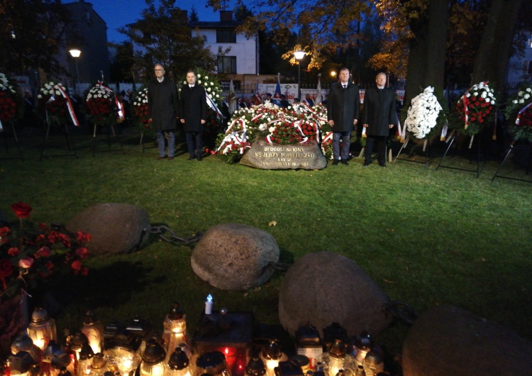  Na warszawskim Żoliborzu rozpoczęły się uroczystości upamiętniające 38. rocznicę śmierci bł. ks. Jerzego Popiełuszki