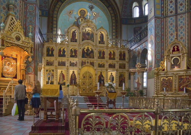 Wnętrze sobory Narodzenia Pańskiego w Rydze Łotewski Kościół Prawosławny zrywa więzi z Moskwą i ogłasza pełną niezależność