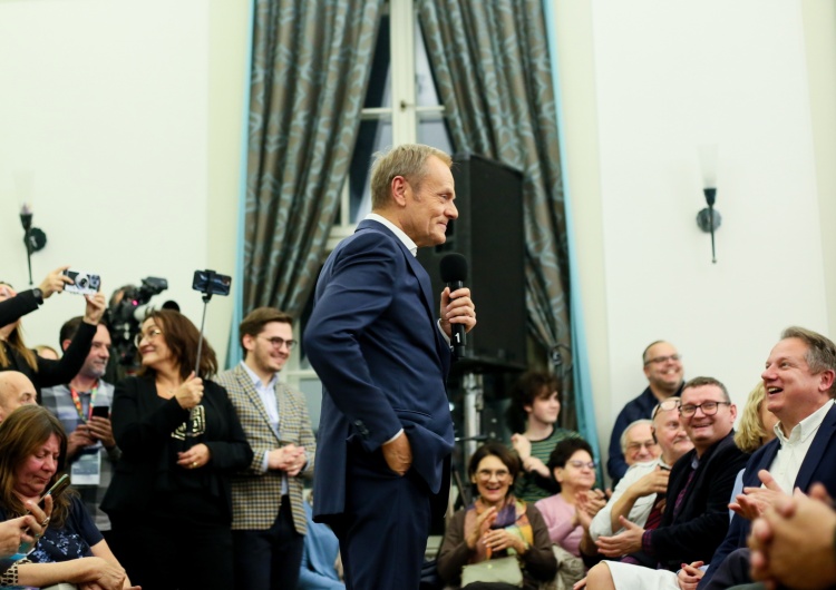 Przewodniczący PO Donald Tusk „Słyszę właśnie Tuska...”. Były główny analityk Xelionu wyśmiewa porównanie sytuacji Polski z kryzysem greckim