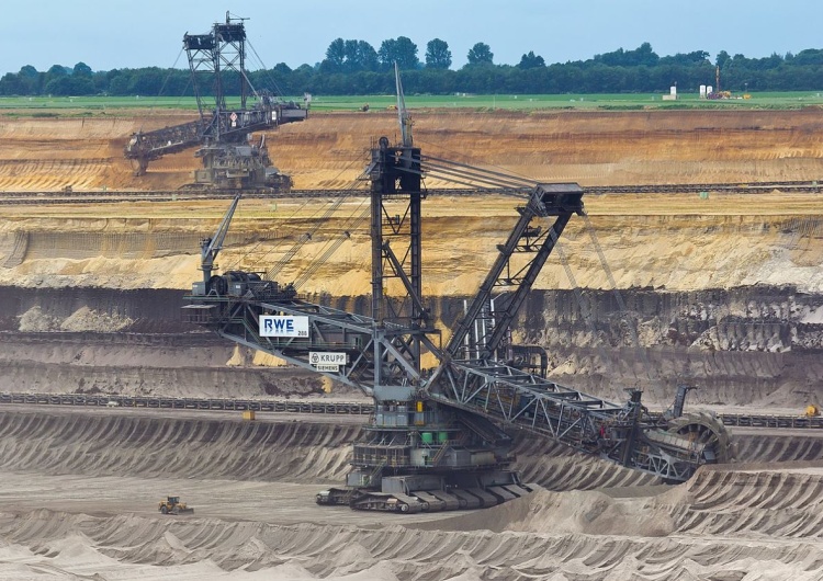 Kopalnia odkrywkowa węgla brunatnego Garzweiler „Zielone” Niemcy planują usunąć turbiny wiatrowe, aby... poszerzyć kopalnię węgla brunatnego