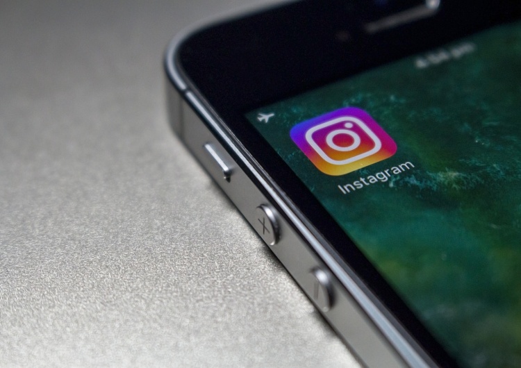 Instagram Instagram ma poważną awarię. Blokuje konta użytkownikom