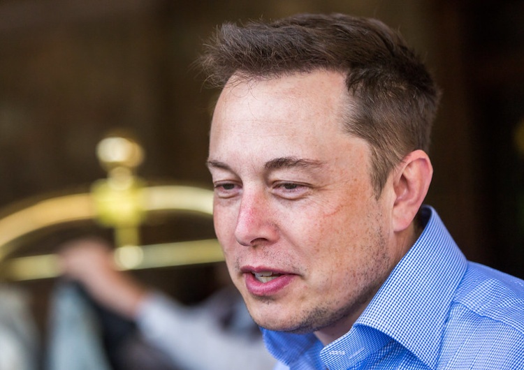 Elon Musk Elon Musk zwalnia kilka tysięcy pracowników Twittera