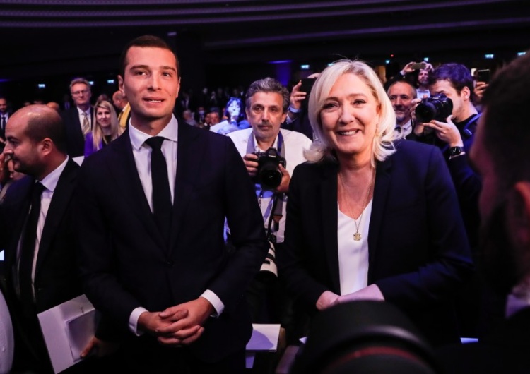 Jordan Bardella i Marine Le Pen „Jeden po drugim europejskie narody powstają przeciwko imperialistycznej wizji KE”. Le Pen ma następcę