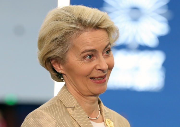 Przewodnicząca Komisji Europejskiej Ursula von der Leyen „Bruksela nie ma powodu, aby zawierać porozumienie z polskim rządem. Mogłoby to poprawić wynik Zjednoczonej Prawicy w wyborach”