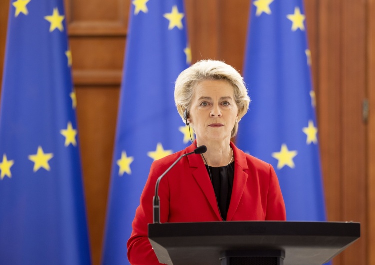 Przewodnicząca Komisji Europejskiej Ursula von der Leyen Co może zrobić Polska w odpowiedzi na dalsze blokowanie KPO? Ten ruch może zaboleć Brukselę