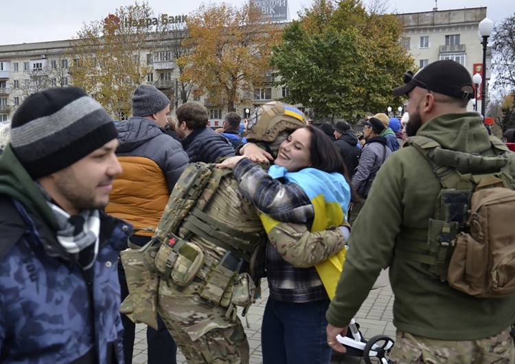 Chersoń, Ukraina, 13 listopada 2022 r. Oficjalnie. Ukraińscy żołnierze już po drugiej stronie Dniepru. MON Ukrainy opublikował nagranie [WIDEO]