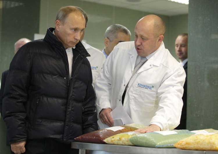Jewgienij Prigożyn z Władimirem Putinem Coraz goręcej na Kremlu? Nieoficjalnie: „Kucharz Putina” planuje założyć ruch patriotyczny