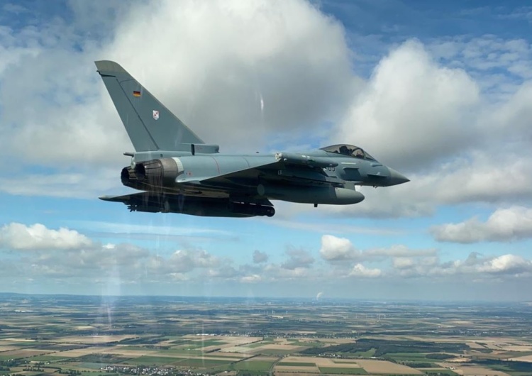 Niemiecki mysliwiec Eurofighter Typhoon „Może to nastąpić już jutro”. Niemcy chcą wysłać nad Polskę swoje samoloty w celu obrony przestrzeni powietrznej