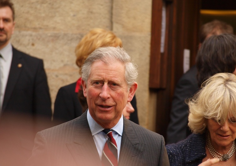 Król Karol III Burza w Pałacu Buckingham. Król Karol III podjął sensacyjną decyzję 