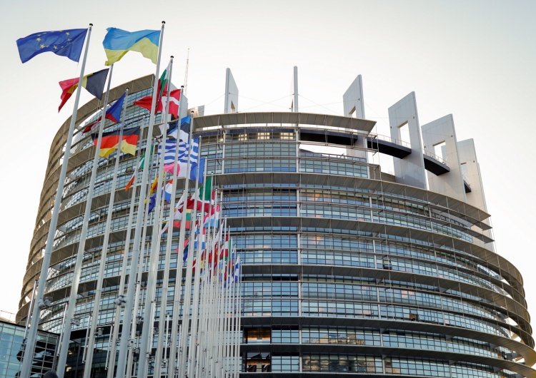 Parlament Europejski Rosja uznana za państwo sponsorujące terroryzm. PE przegłosował rezolucję