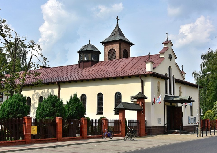 Kościół pod wezwaniem św. Zofii Barat w Warszawie Zniszczono drzwi kościoła w Warszawie. Pojawił się obraźliwy napis